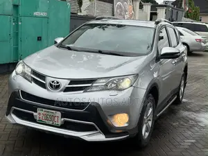 Toyota RAV4 2015 Silver
