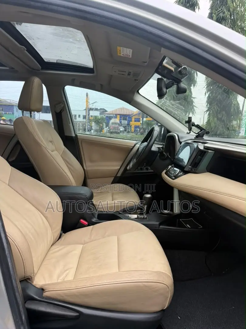 Toyota RAV4 2015 Silver