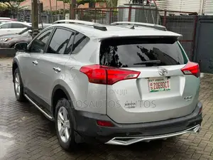 Toyota RAV4 2015 Silver