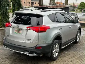 Toyota RAV4 2015 Silver