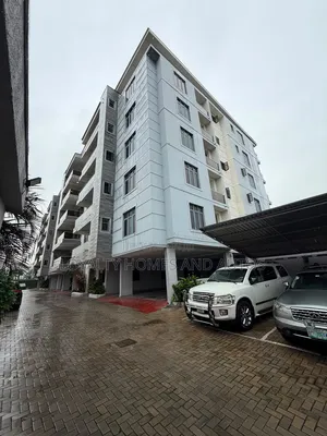 3bdrm House in Banana Island for sale