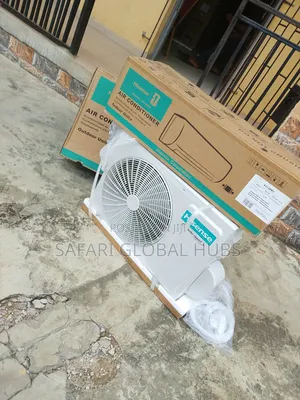 Brand-New White Hisense 1.5hp Inverter AC