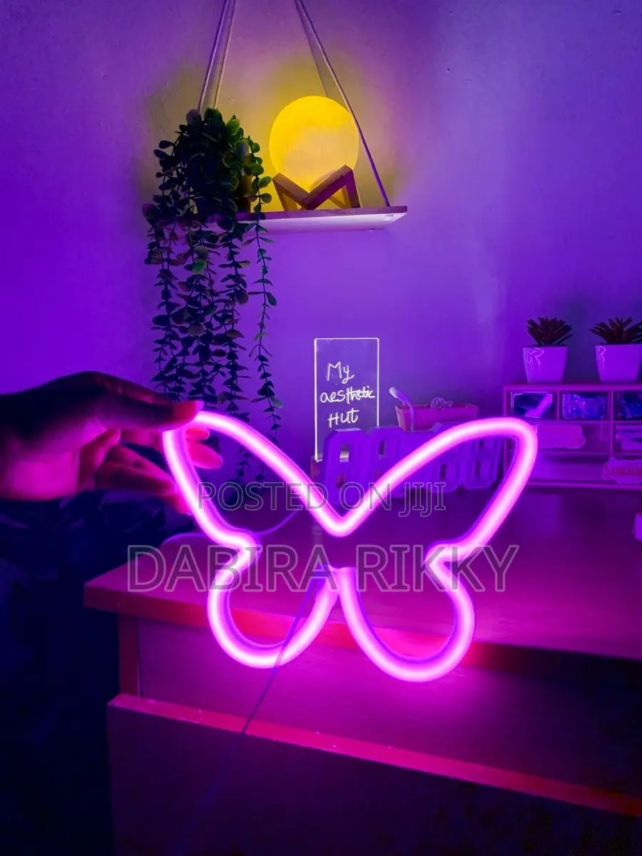 Neon Sign/Rope Light