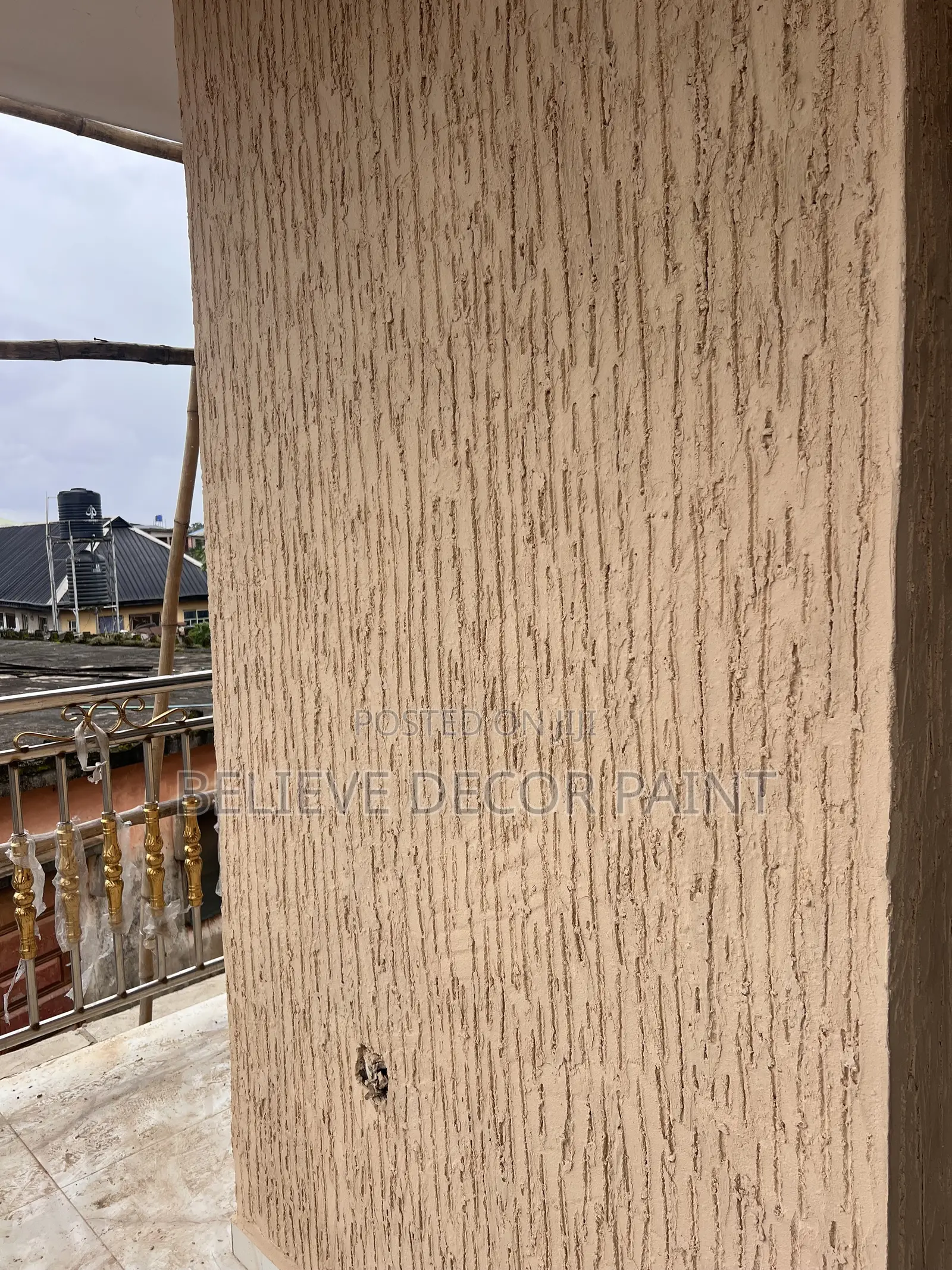 Gravities Paint