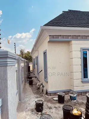 Gravities Paint