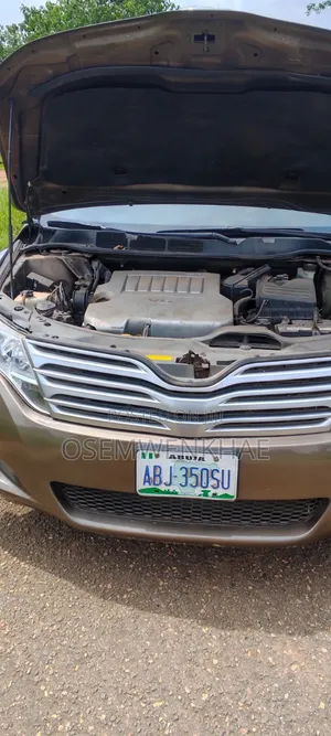 Toyota Venza V6 AWD 2012 Brown