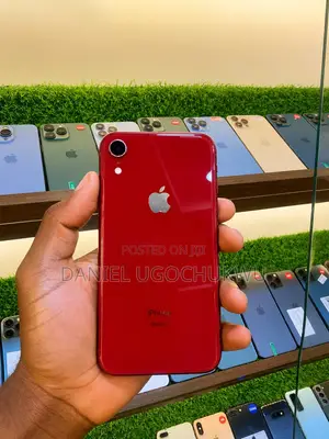 Apple iPhone XR 64 GB Red
