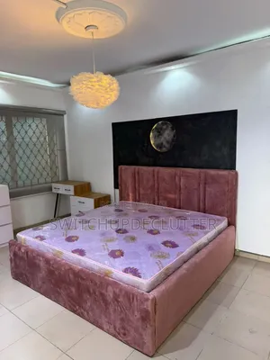 6 X 6 Bedframe With Mattress