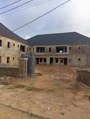 3bdrm Apartment in Fo1, Kubwa for sale