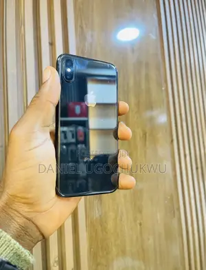 Apple iPhone X 64 GB Black