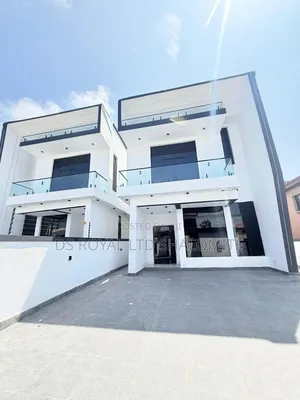 5bdrm Duplex in Ikota for sale