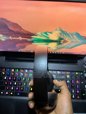Apple Beats Solo 4