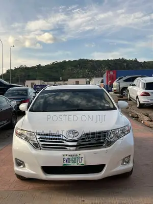 Toyota Venza 2010 White