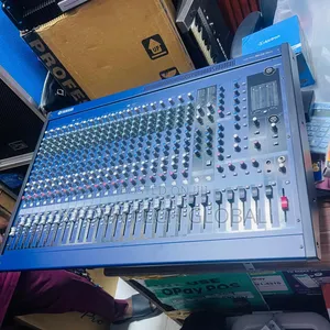Yamaha MG24/14FX 24-Channel Mixing Console