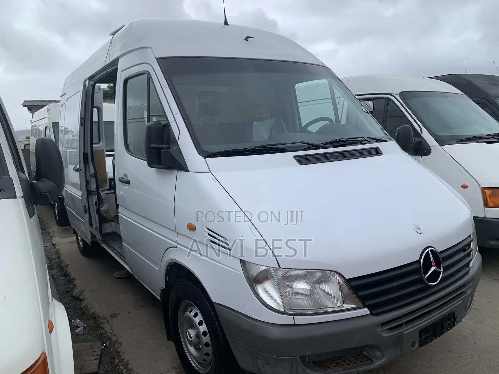 Mercedes-Benz Sprinter 2005 White