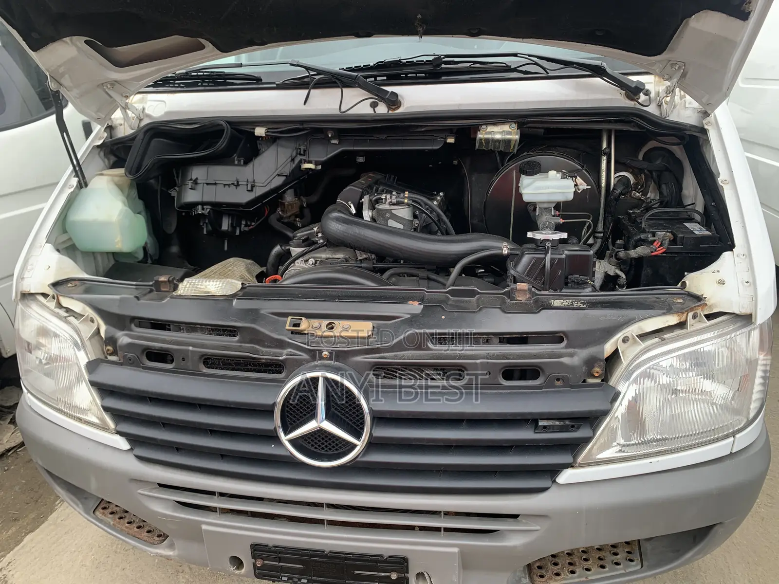 Mercedes-Benz Sprinter 2005 White