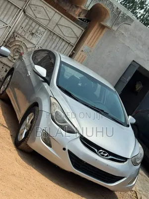 Hyundai Elantra 2013 Silver