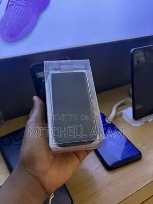 New Nokia 2720 Flip 512 GB Black