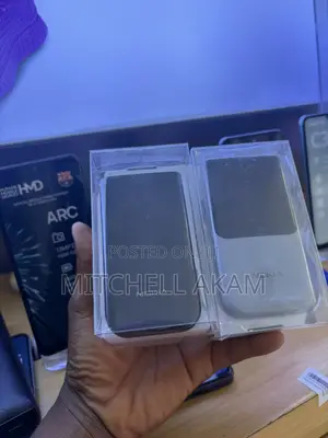 New Nokia 2720 Flip 512 GB Black