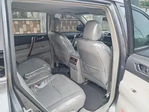 Toyota Highlander Limited 2011 Gray