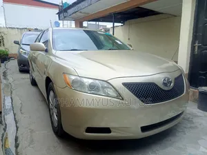 Toyota Camry LE 4dr Sedan (2.4L 4cyl 5A) 2008 Gold