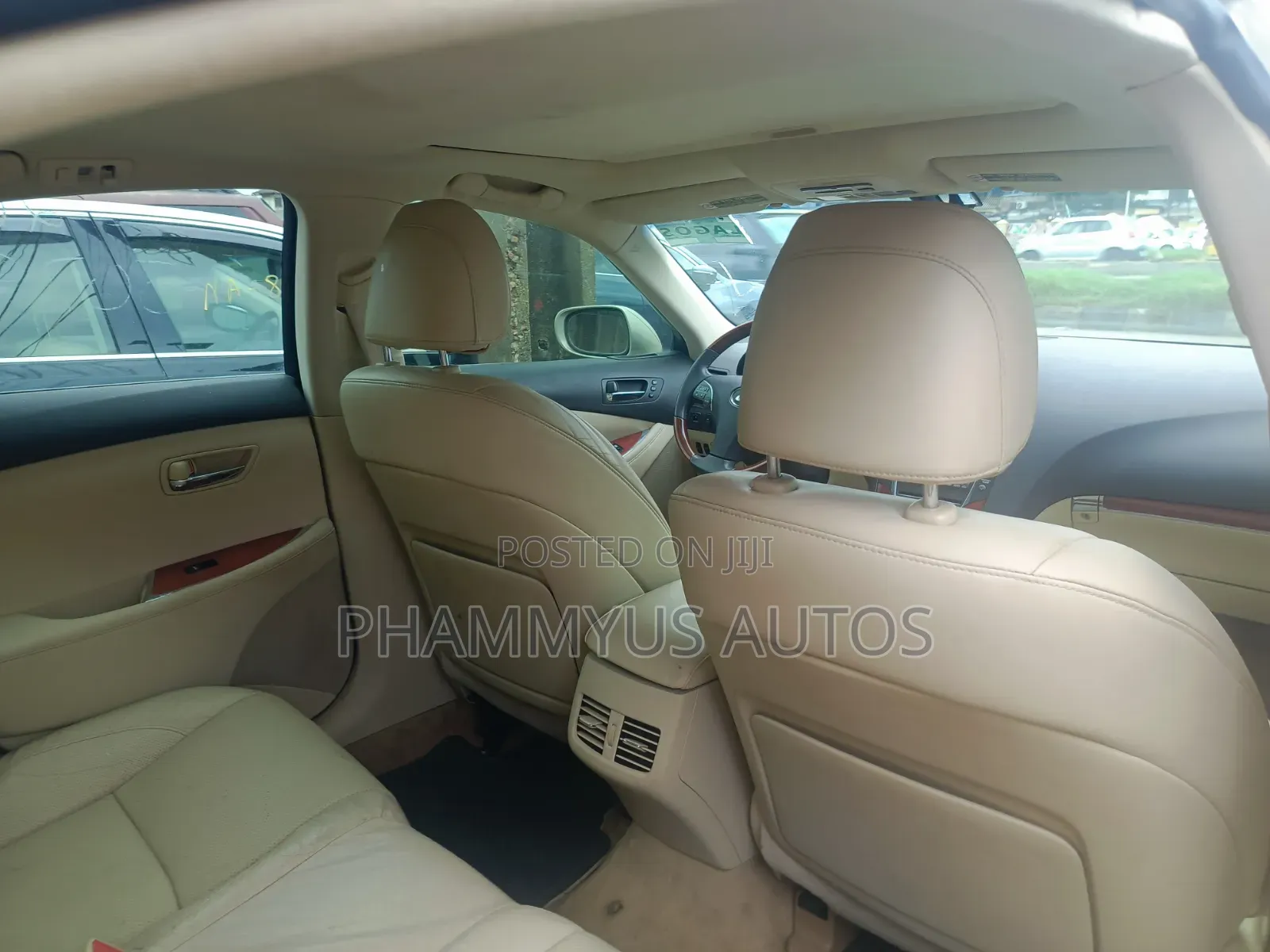 Lexus ES 350 2012 Gold