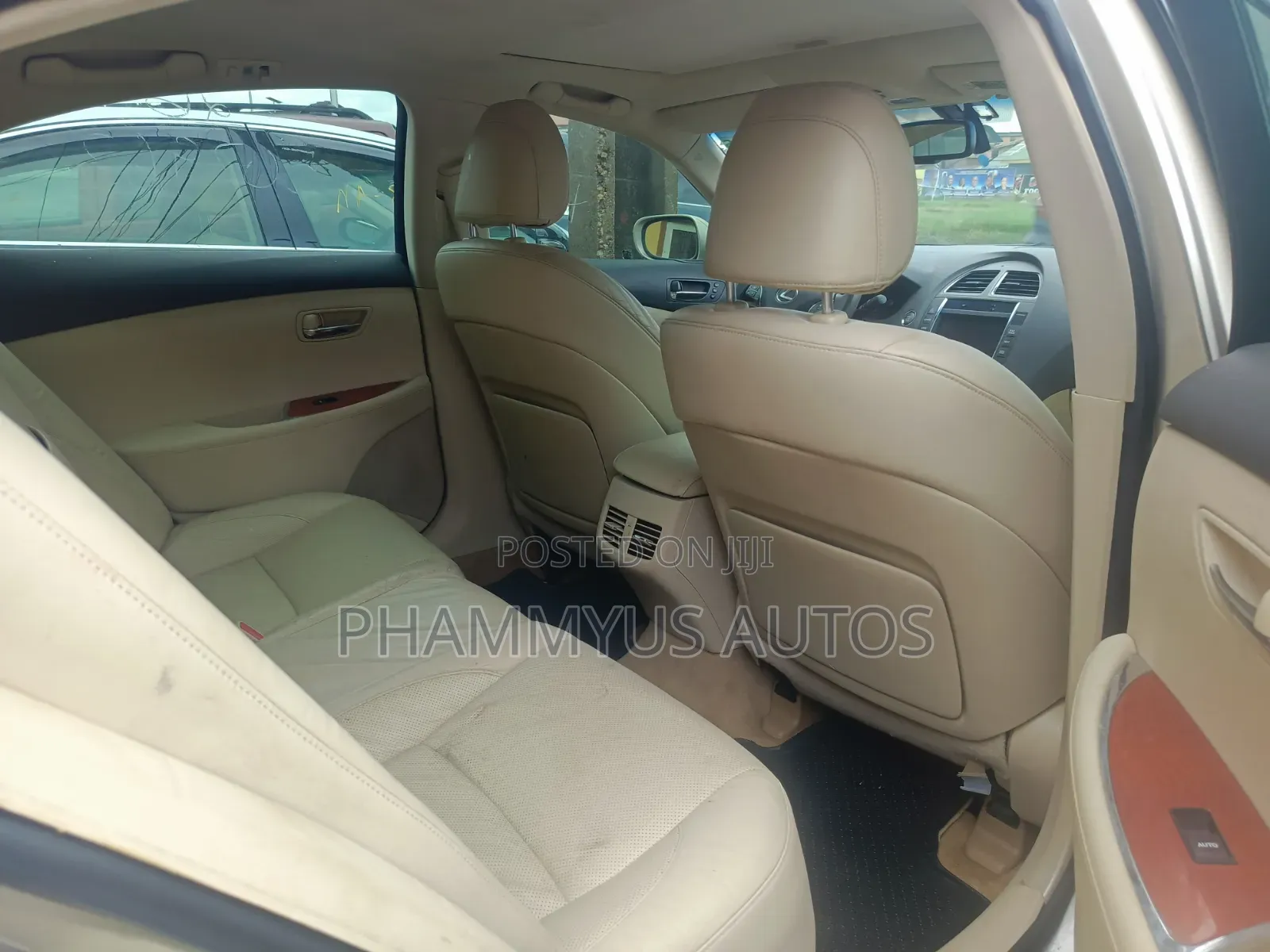 Lexus ES 350 2012 Gold