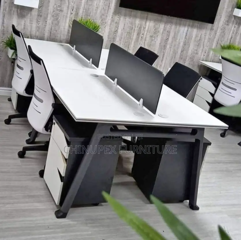 4 Seaters Office Table Workstation