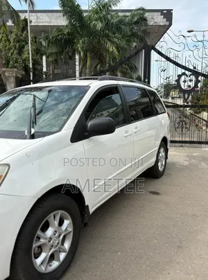 Toyota Sienna 2005 White