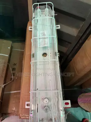 2ft Caged Industrial Galvanized Explosion Proof Light