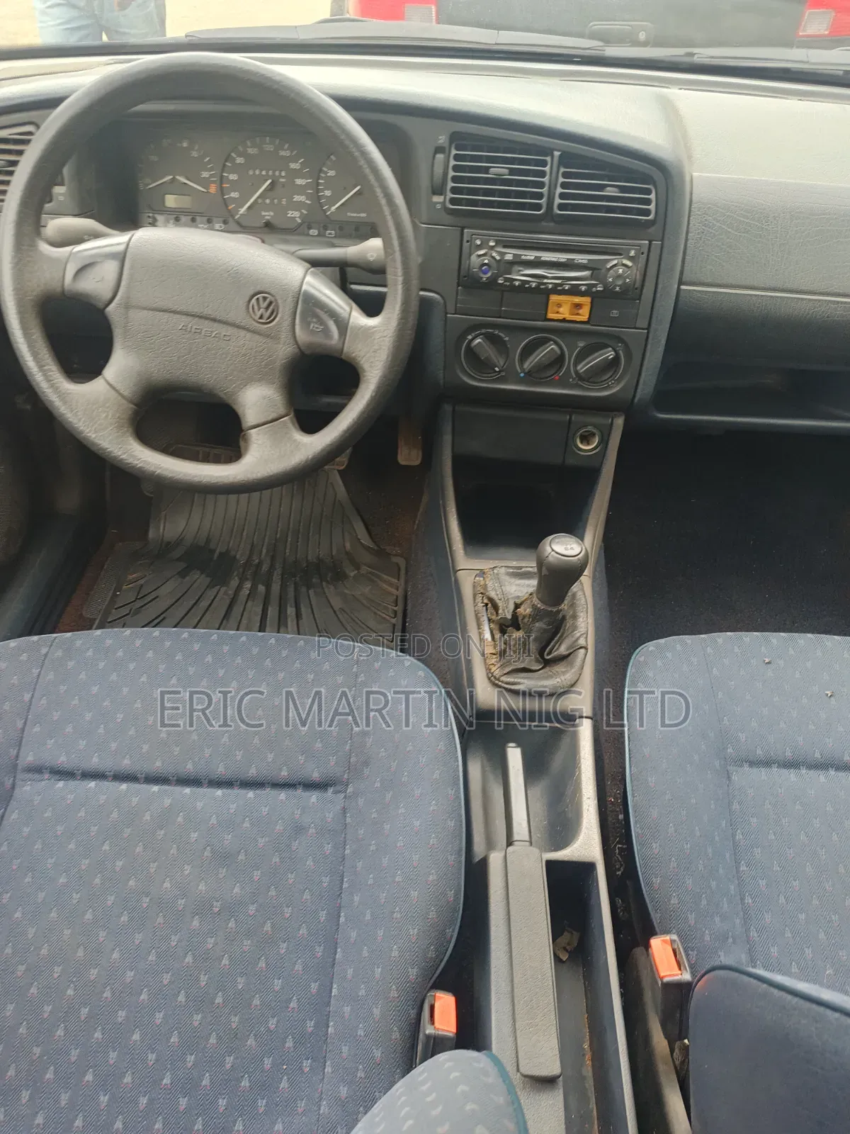 Volkswagen Passat 2000 Blue