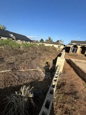 Half Plot Od Land