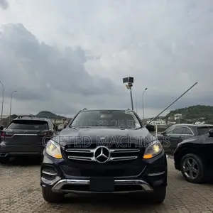 Mercedes-Benz GLE-Class 2017 Blue