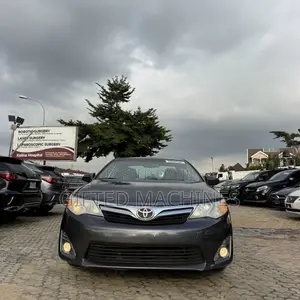 Toyota Camry 2012 Gray