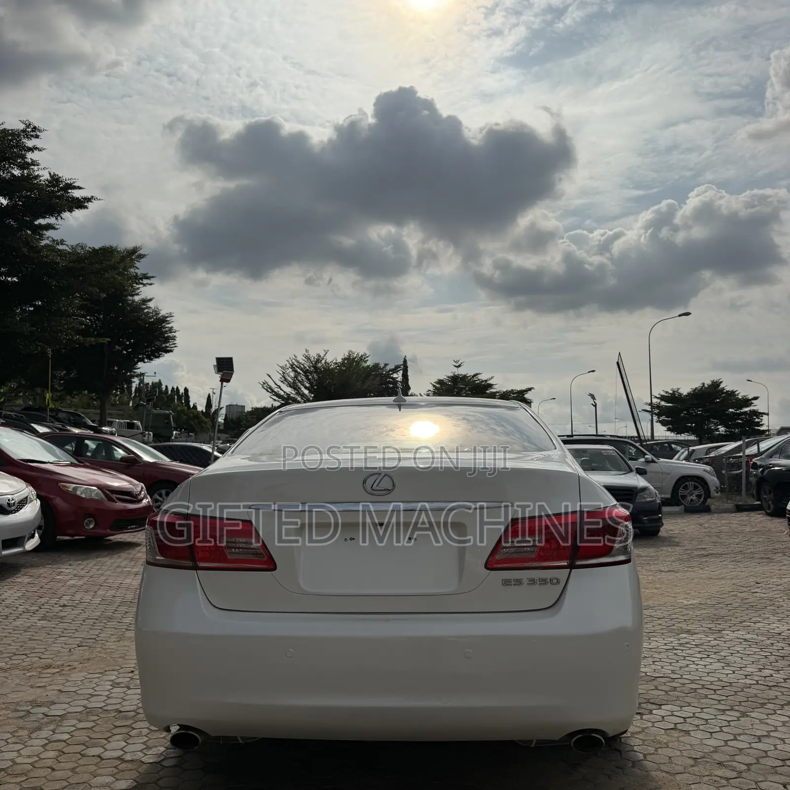 Lexus ES 2012 White