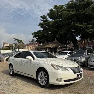 Lexus ES 2012 White