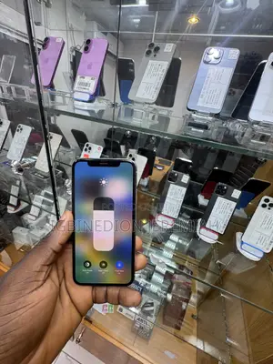 Apple iPhone X 64 GB White