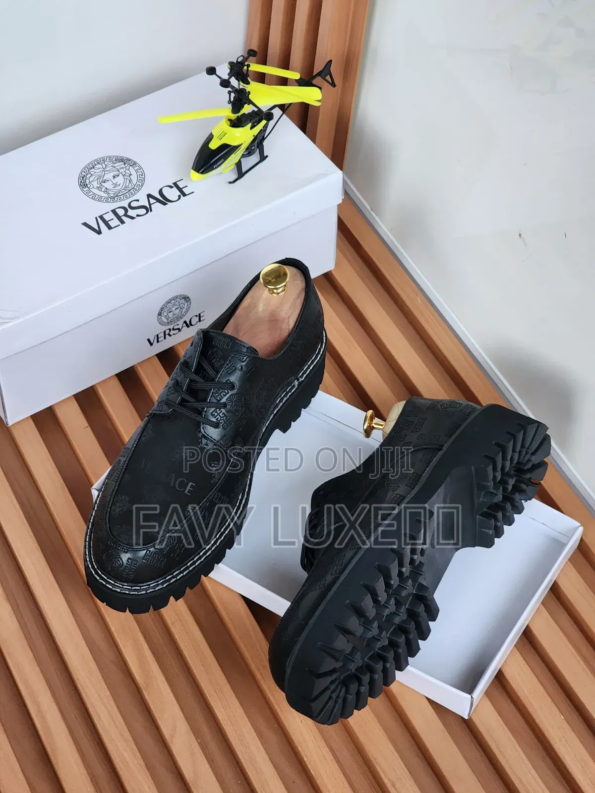 Versace Royal Crest Luxe Derby