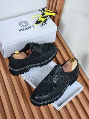 Versace Royal Crest Luxe Derby