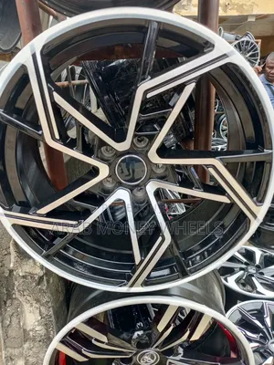 Beautiful Designs Wheels 18 for Lexus /Toyota Cars