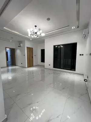 2bdrm Block of Flats in Ikate for sale