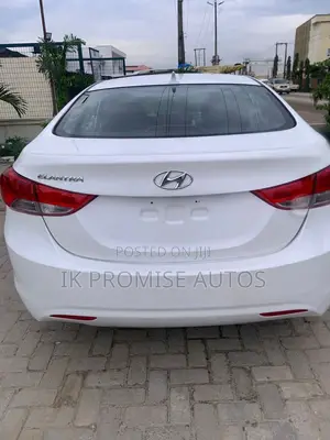 Hyundai Elantra 2014 White