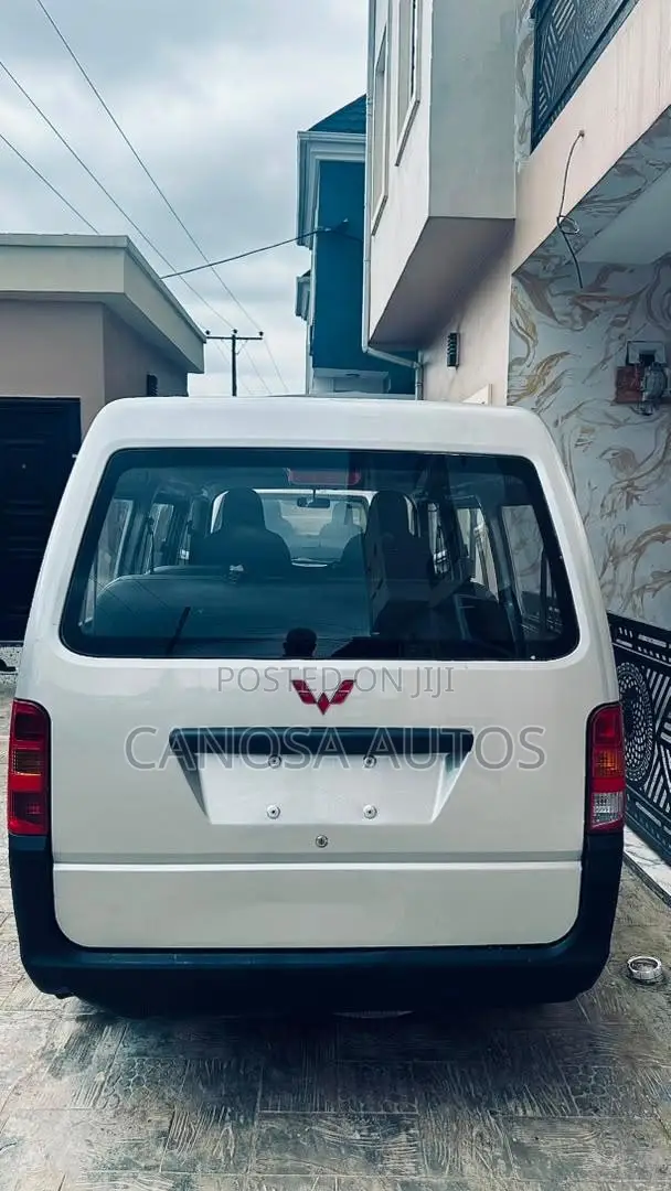 Wuling LZW6390 2020 Grey