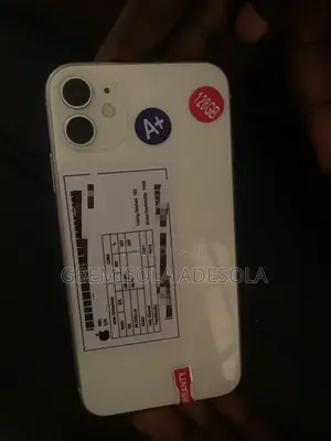 Apple iPhone 11 128 GB White