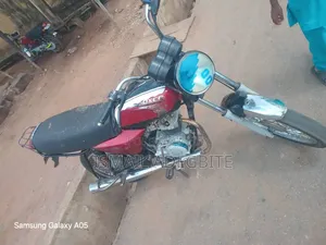 Bajaj Boxer 100 2020 Red