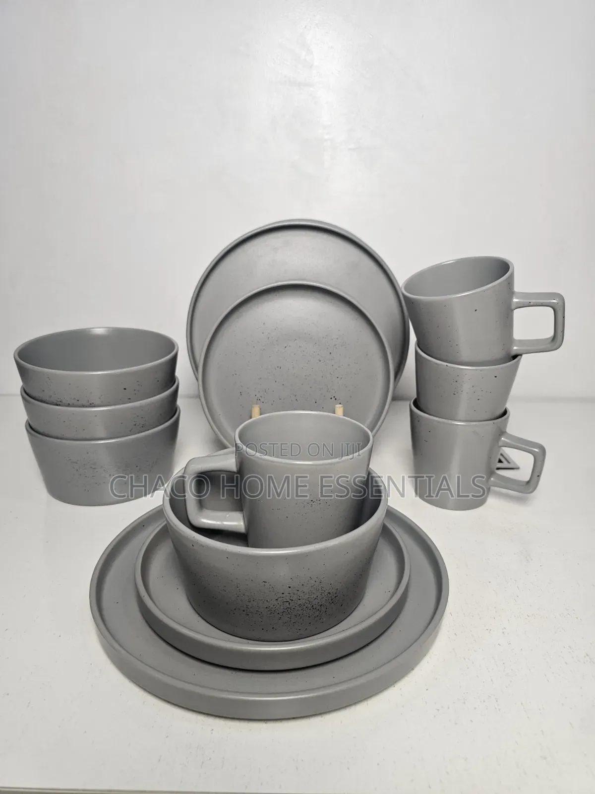 16-Piece Grey Dinnerware Set