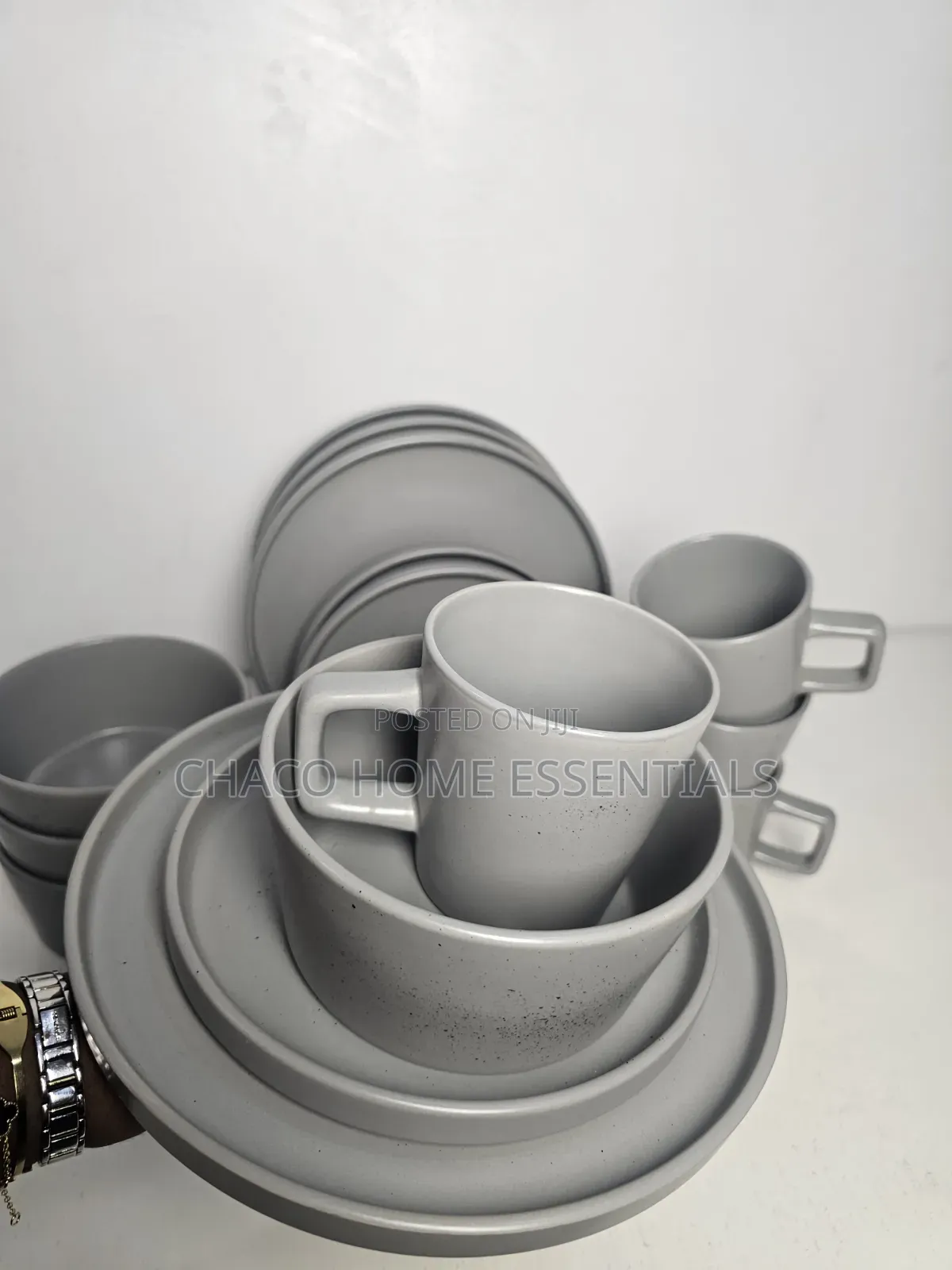16-Piece Grey Dinnerware Set