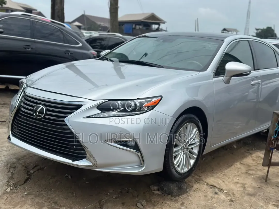 Lexus ES 2016 Silver