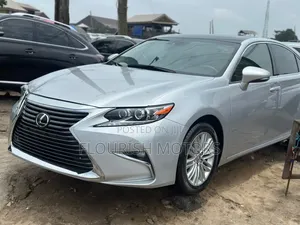 Lexus ES 2016 Silver