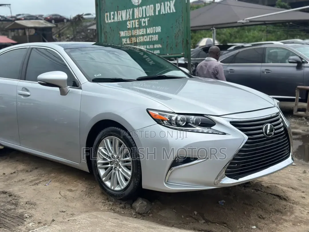 Lexus ES 2016 Silver